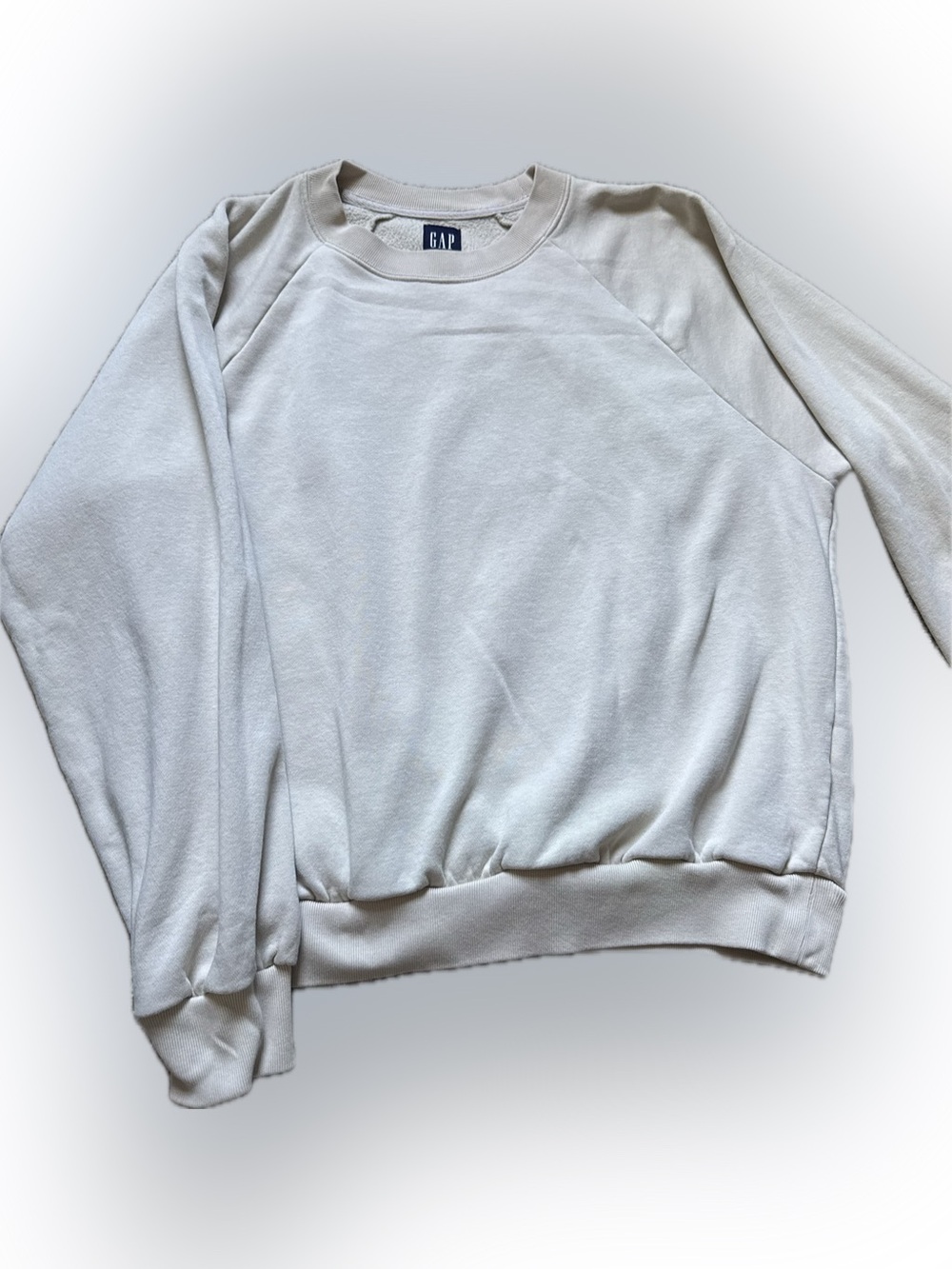GAP Women’s  cream beige Crewneck Sweatshirt